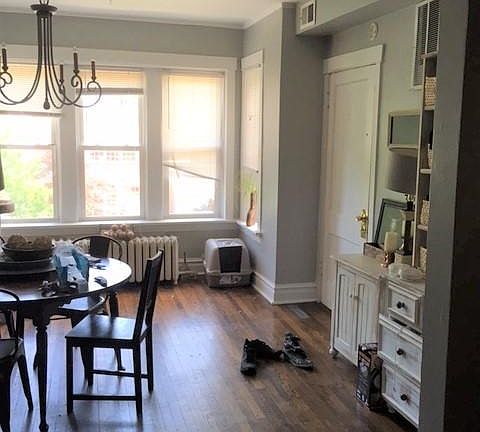 4th image of 3632 N Hermitage Ave #2