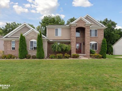 4405 Newark Cir, Grand Blanc, MI, 48439