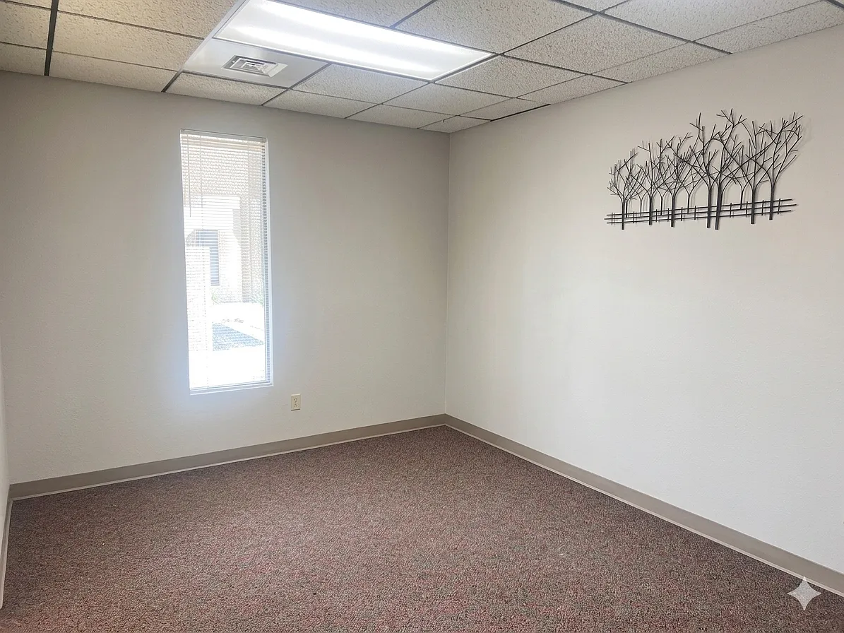 112 N ASAP Valley Professional Plaza - Bldg B Suite 109 — Photo 3