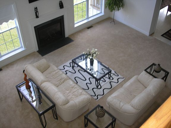 3rd image of 13205 Quate Ln