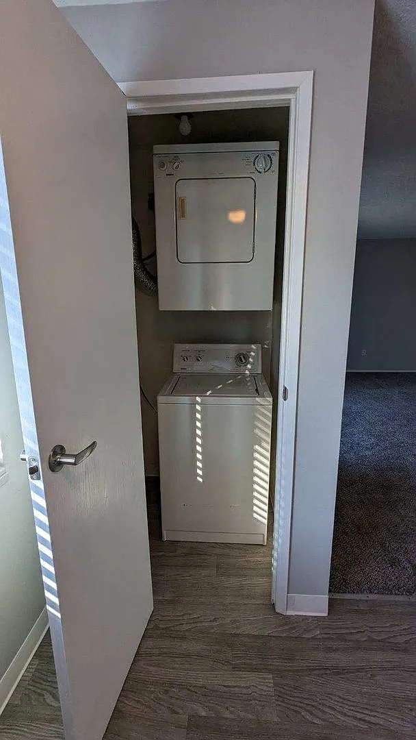 Stillwater Apartments — Photo 2