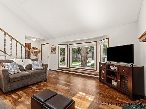 3rd image of 5441 Hynds Blvd
