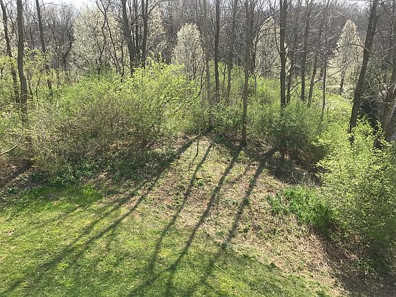 4th image of 69 Falling Water Cir