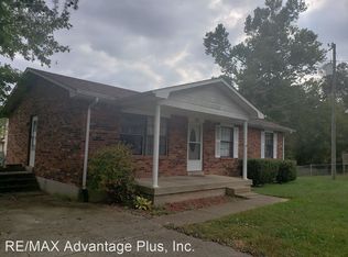 105 Creekside Ct, Radcliff, KY 40160