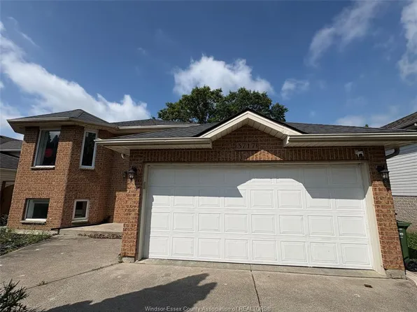 3717 Maguire St, Windsor, ON N9E 4V3