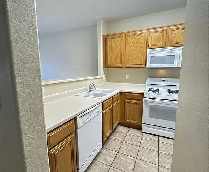 7131 S Durango Dr #203 — Photo 8