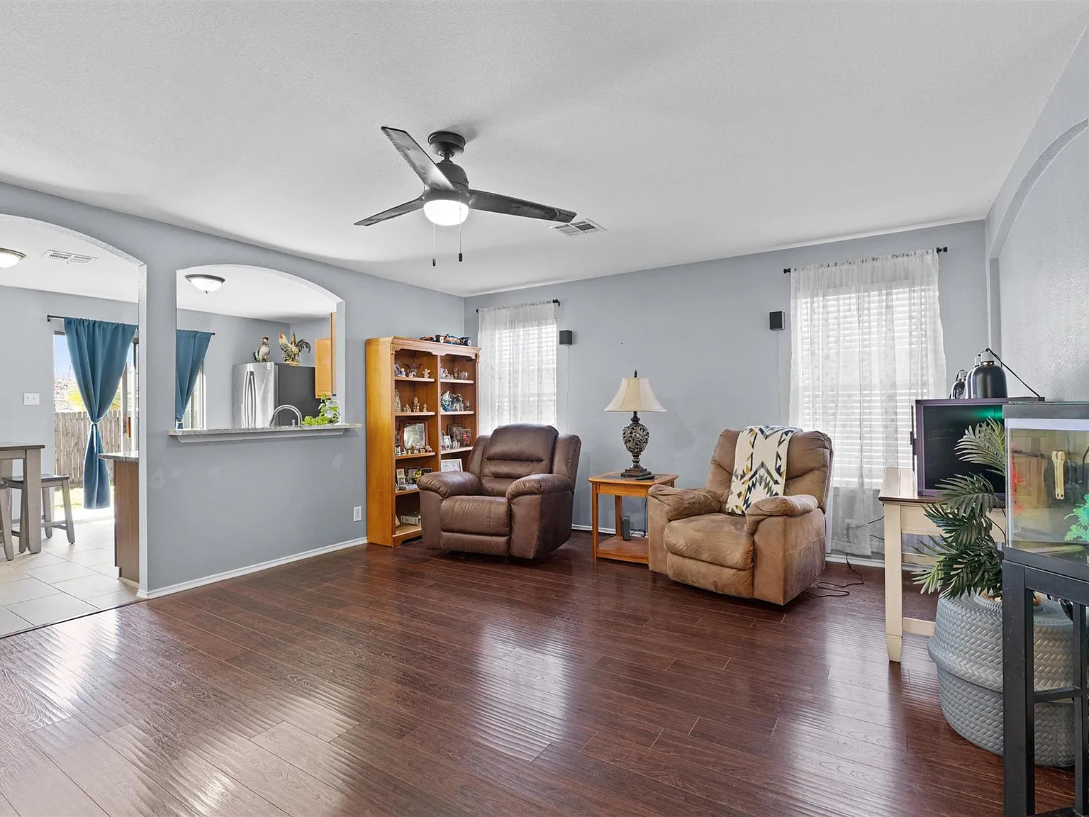 128 Steven St β photo 3