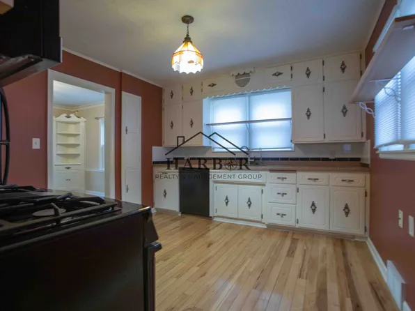 1350 2nd St NW, Rochester, MN 55901