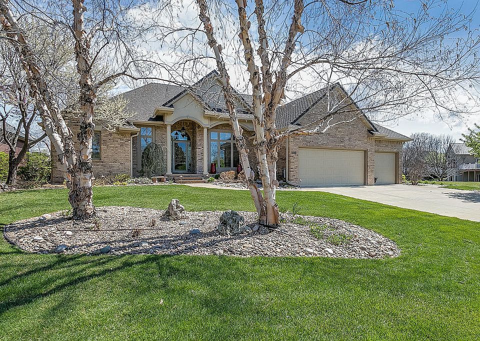 2nd image of 2414 W Timbercreek Ct