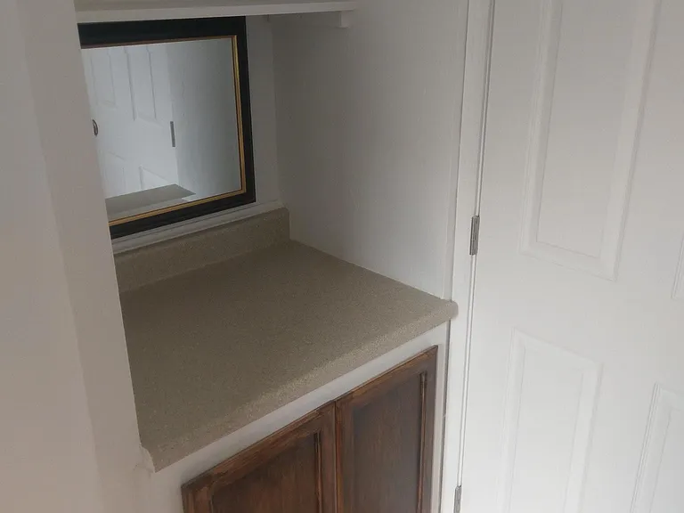 Bathroom vanity