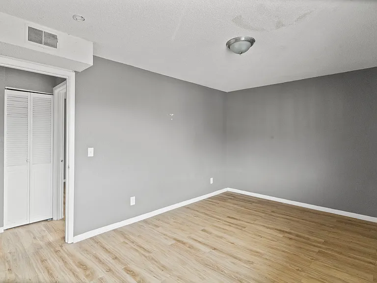 2903 Freeman Ave — Photo 9