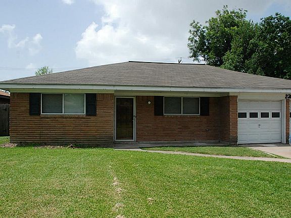 2nd image of 2309 15th Ave N