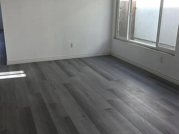 3rd image of 3225 Logan Ave