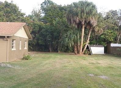 4th image of 631 Riverview Ave