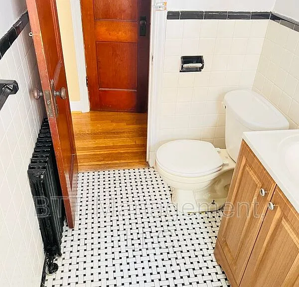 8505 Greenwood Ave #302 — Photo 27