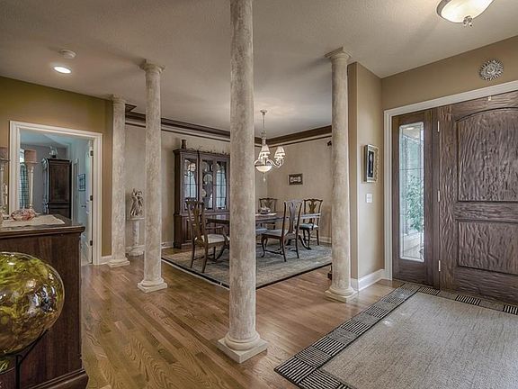 4th image of 3609 Chapelton Ct
