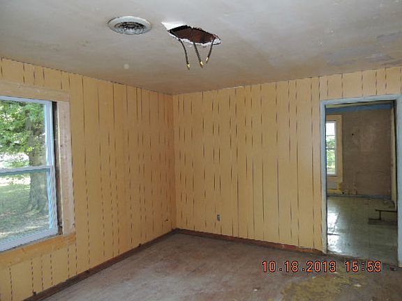 4th image of 1239 Firestone Ave