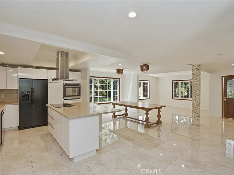 16682 Oakhurst Cir — Photo 24