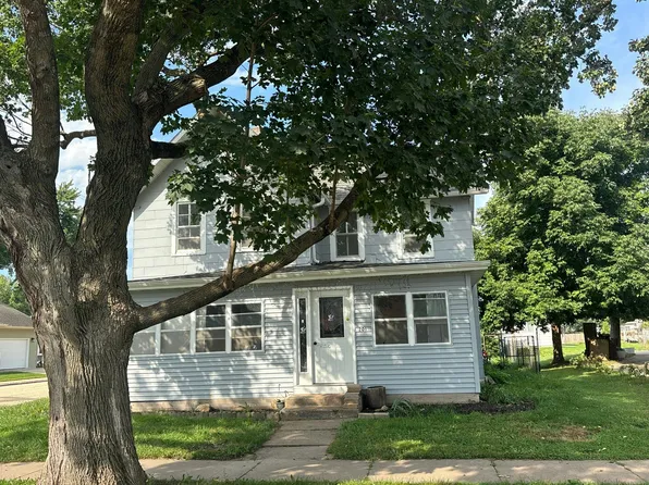 201 Broadway St, Springville, IA 52336