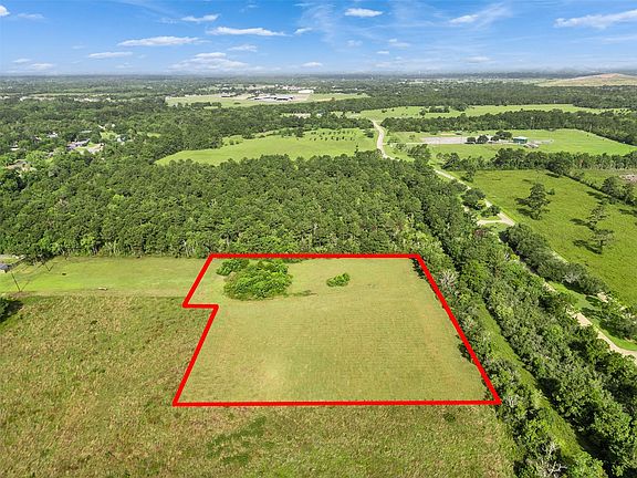 3rd image of 5924 Pecan Park