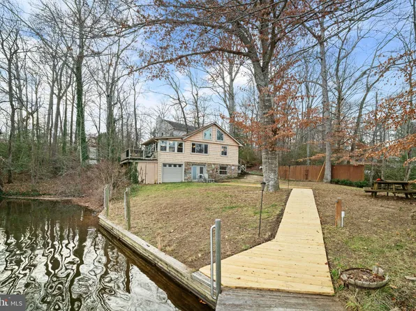 11734 Big Bear Ln, Lusby, MD 20657