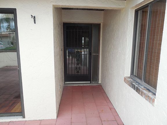 4th image of 537 Summerset Ct #0