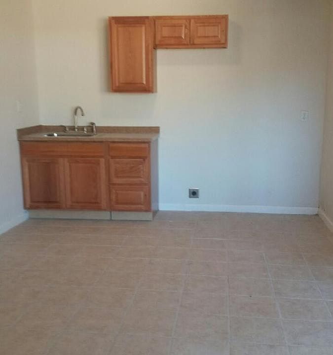 DINNING ROOM & KITCHEN