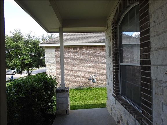 4th image of 6122 Starbrook Creek Dr
