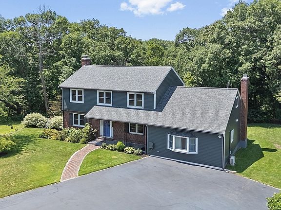 2nd image of 137 Harrington Rd