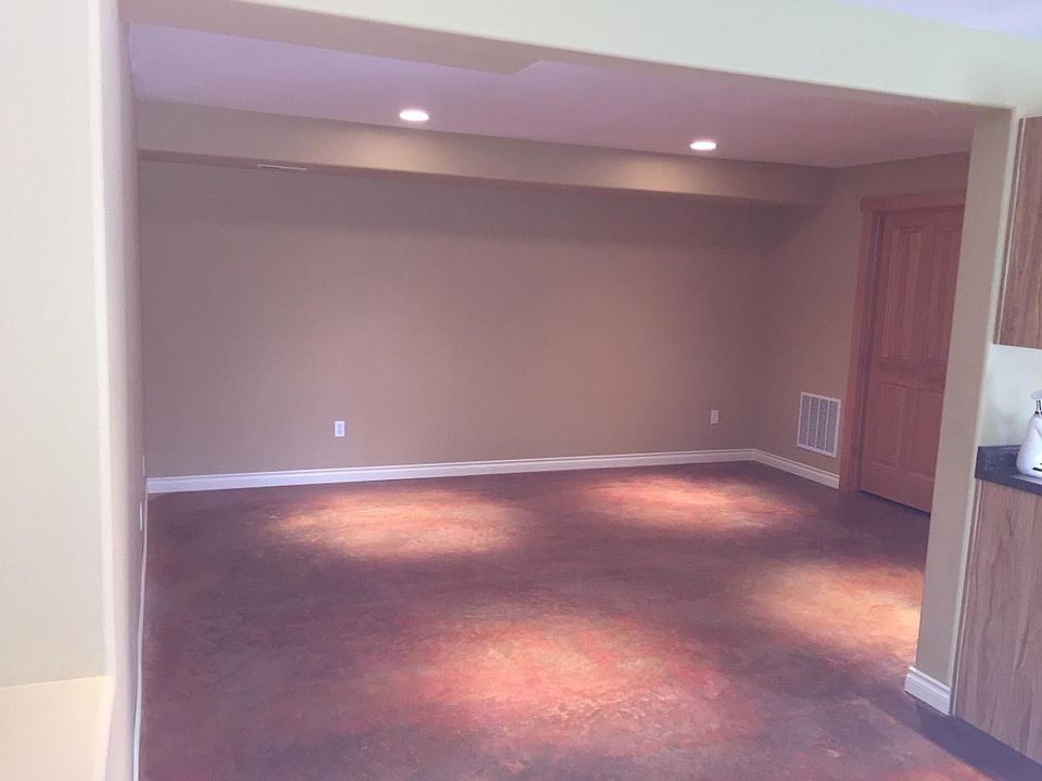 Main Bedroom Looking In