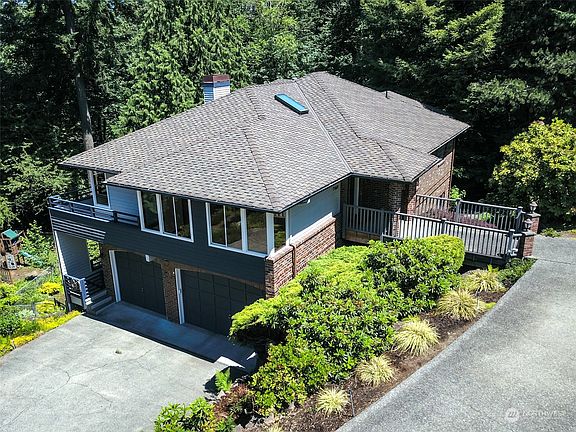 3rd image of 7060 NE 161st St