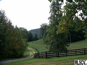 3rd image of 5917 Hollow Springs Cir