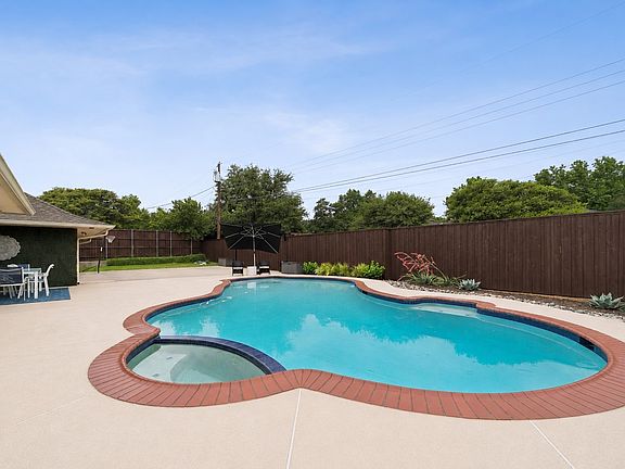 3rd image of 4359 Shady Bend Dr