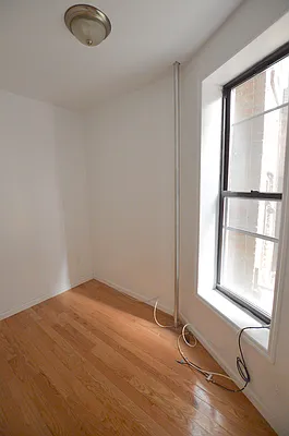 Rented by NOVO | media 12