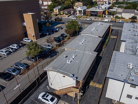 5th image of 1502 E Broadway