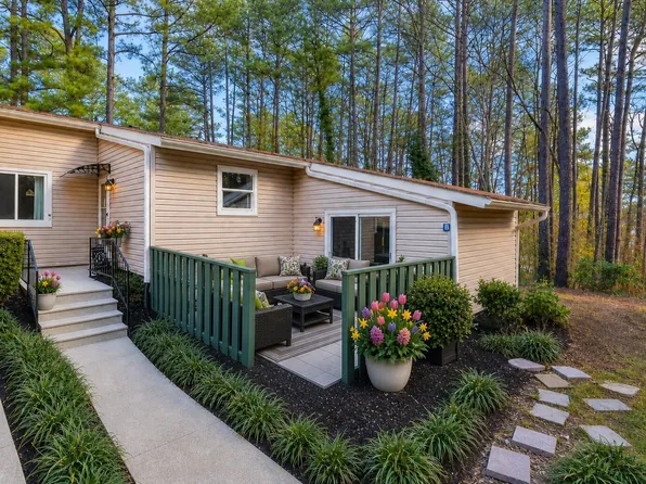 4705 Walden Pond Dr APT B, Raleigh, NC 27604