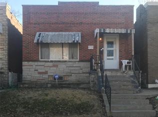 4724 Ashland Ct, Saint Louis, MO 63115