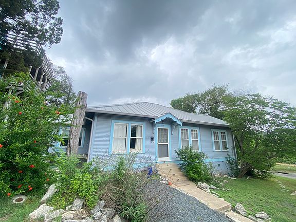3rd image of 518 Terrace Dr