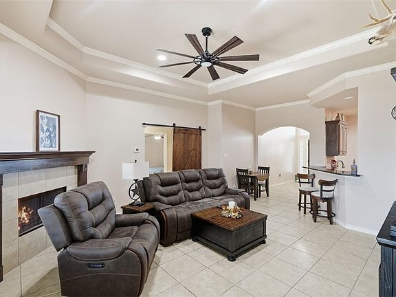 5th image of 6935 Eckner Dr
