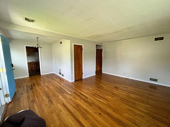 3rd image of 5436 Edlou Pl #7317