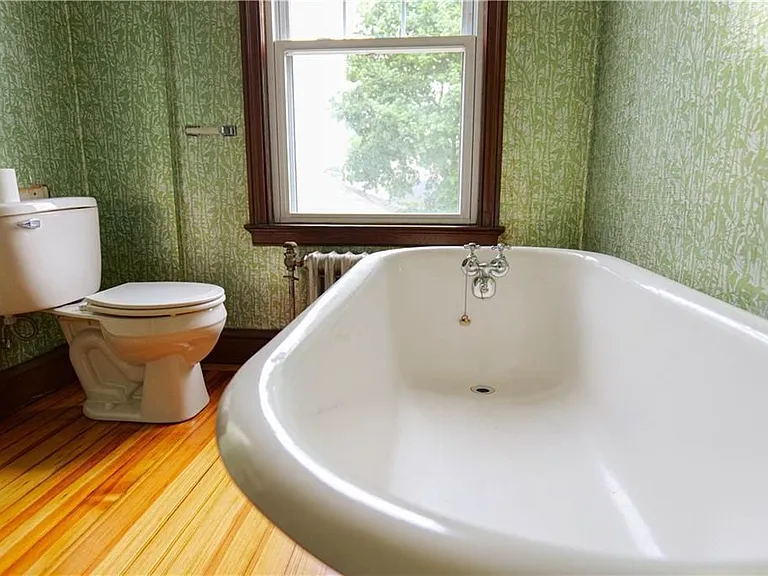 36 Underwood St — Photo 41