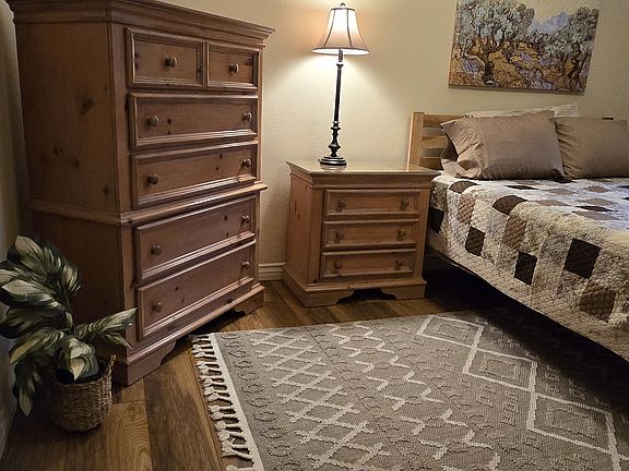 3rd image of 2998 Dogwood Cir