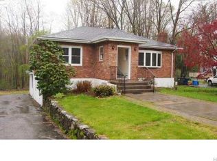 24 Lacona Rd, Mahopac, NY 10541