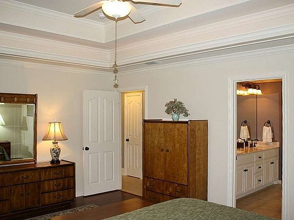 "Beautiful Trayed Ceiling and Lighting"