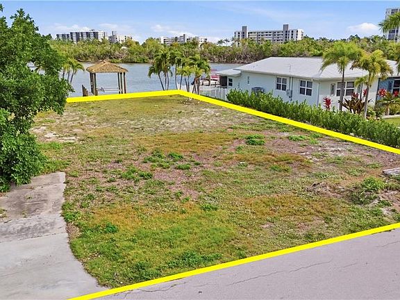 4th image of 8061 Lagoon RD