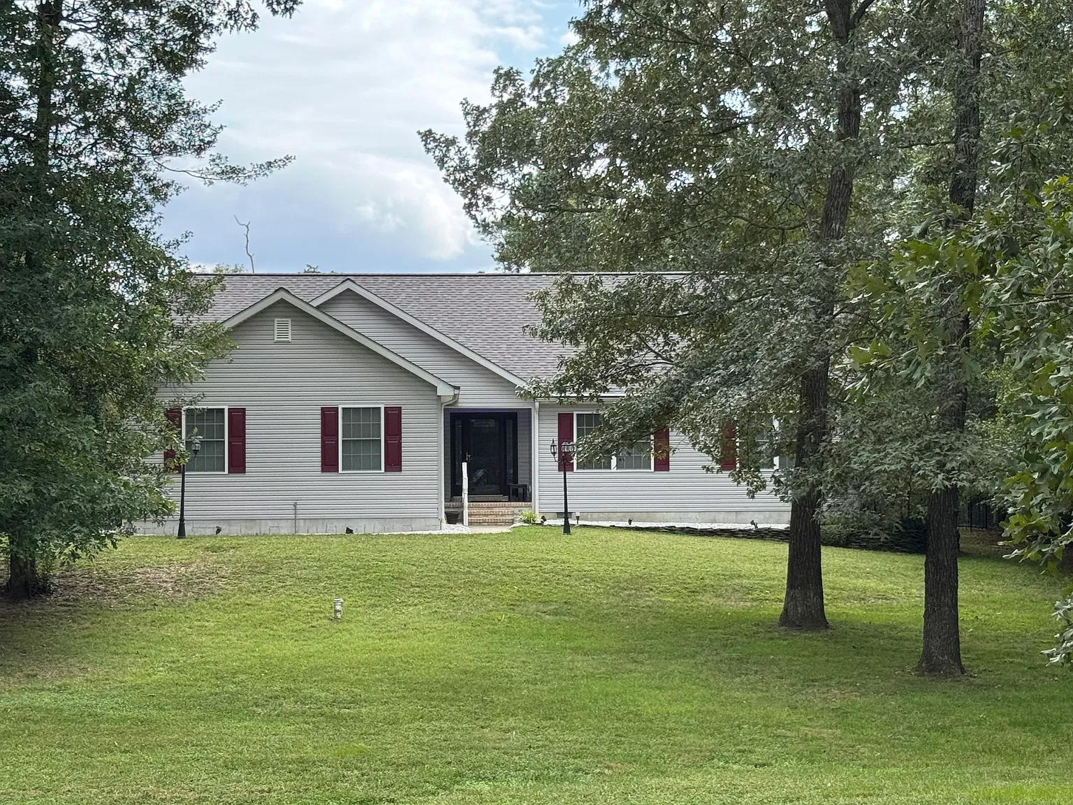 3 bed, 2140 sqft, $2,400 — Photo 3