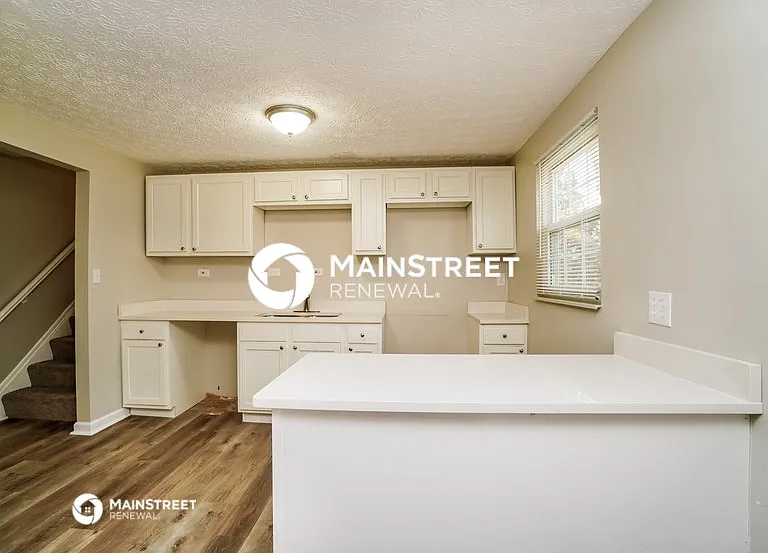 6710 Skywae Dr — Photo 8