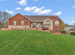 104 W 18th St, Eudora, KS 66025