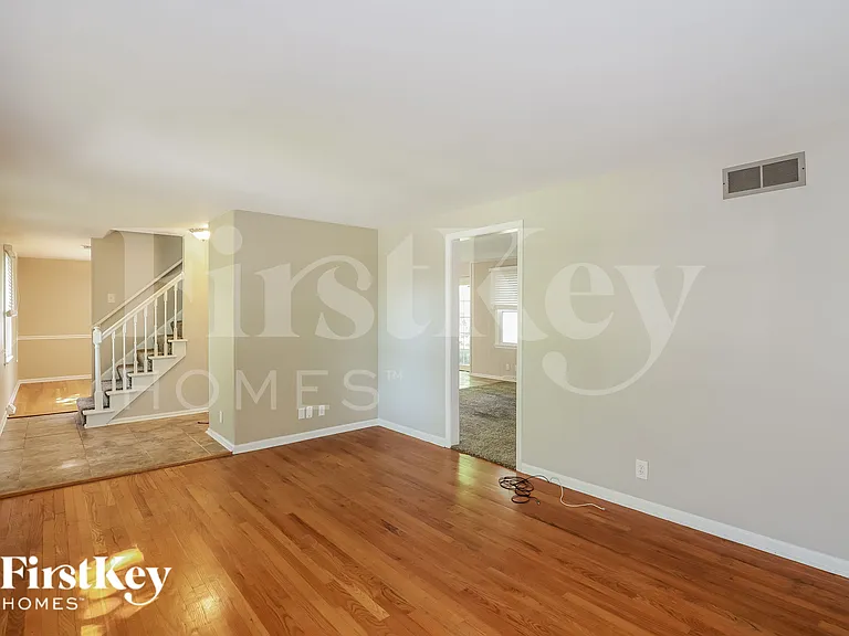 8408 W 89th St — Photo 7