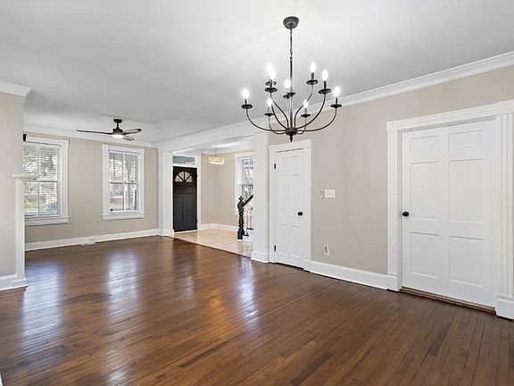 2nd image of 207 Florida Ave